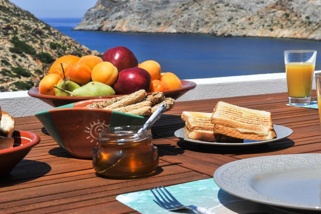 Droufakos' Home, Lux Seafront Apartment W. View Cherronisos  エクステリア 写真